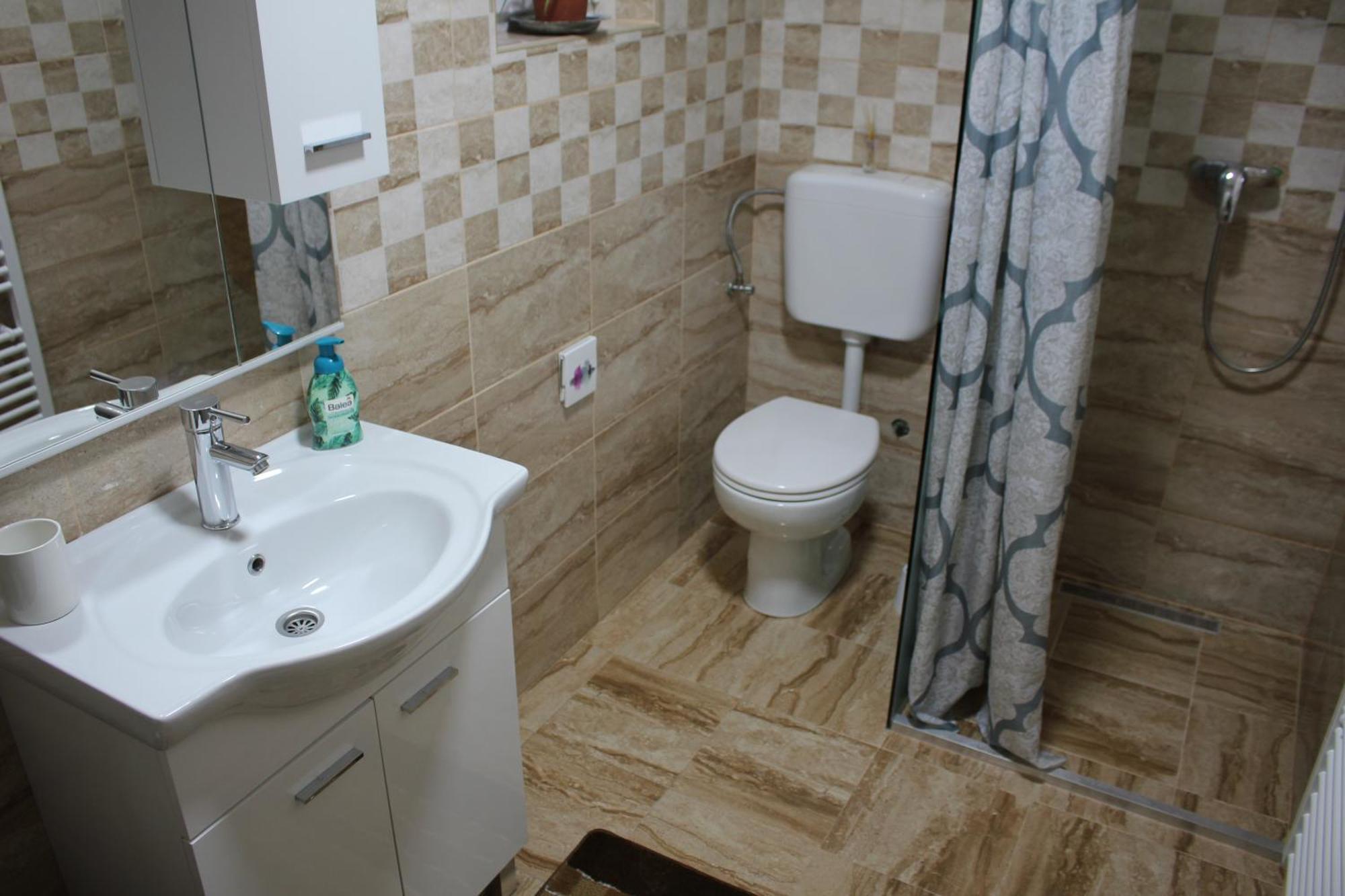 Studio Apartments Adian Korenica Habitación foto